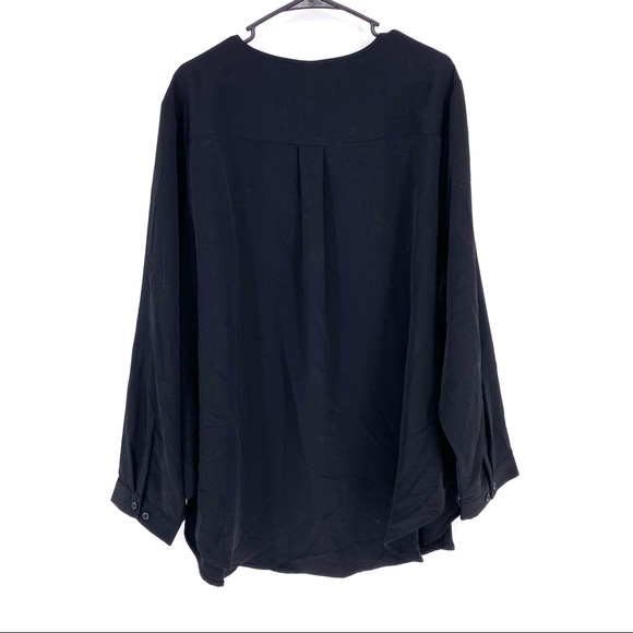 Ava & Viv Long Sleeve Woven Popover Black Ebony - Picture 2 of 5